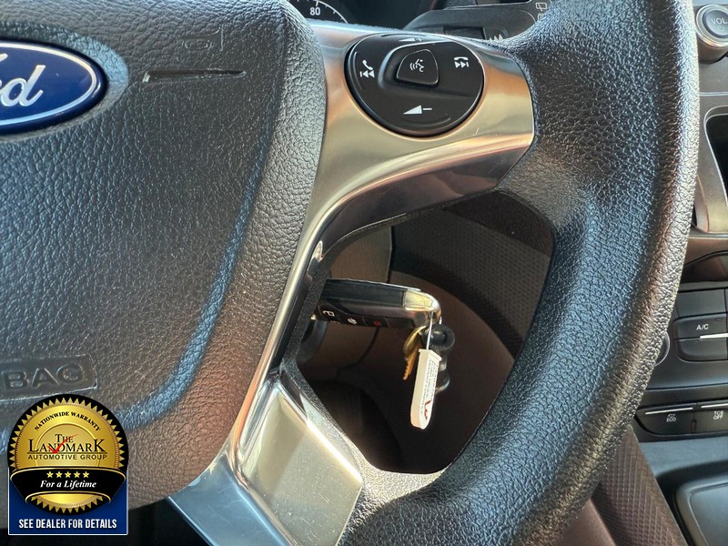 Ford Transit Connect Van Vehicle Full-screen Gallery Image 11