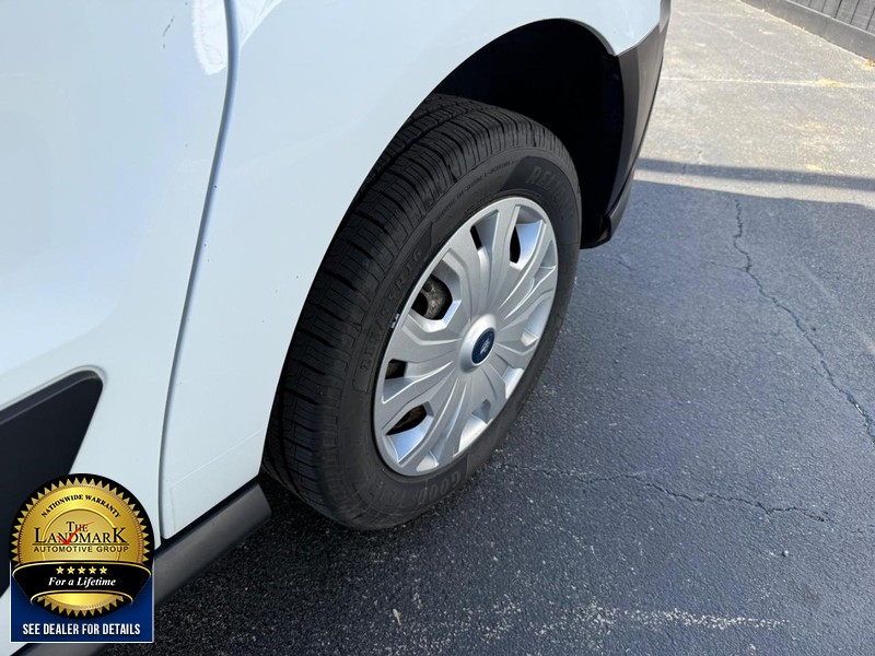 Ford Transit Connect Van Vehicle Full-screen Gallery Image 19