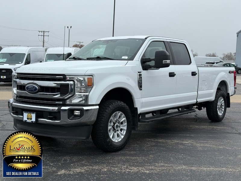 Ford Super Duty F-250 SRW Vehicle Full-screen Gallery Image 10