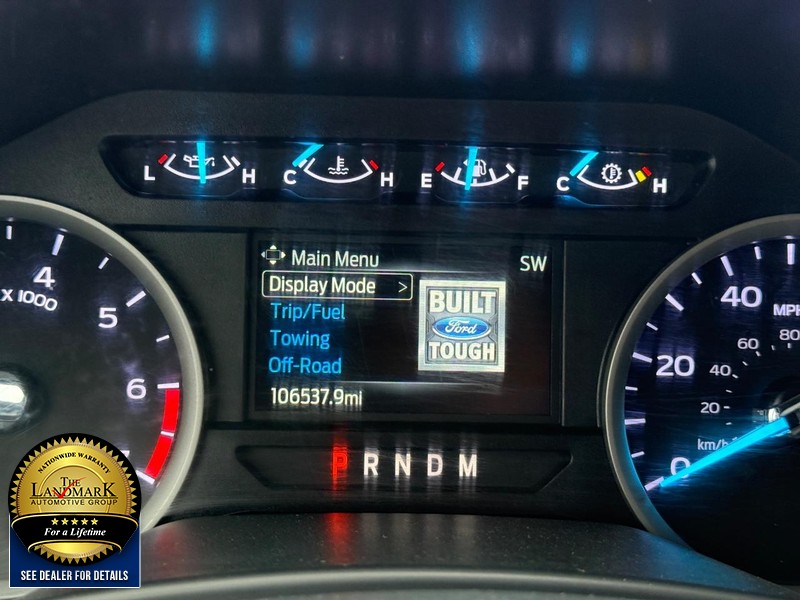 Ford Super Duty F-250 SRW Vehicle Full-screen Gallery Image 23