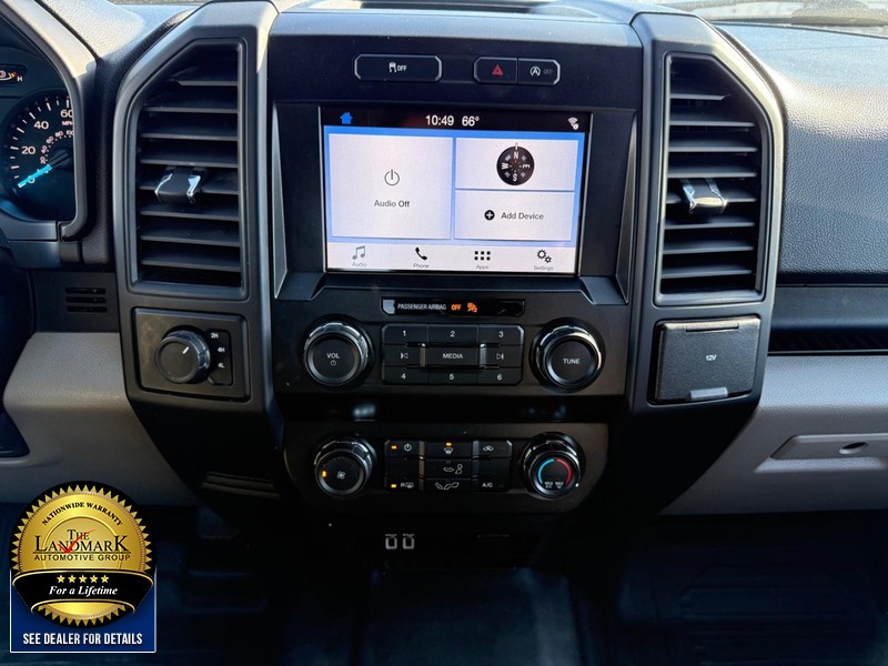 Ford F-150 Vehicle Full-screen Gallery Image 17