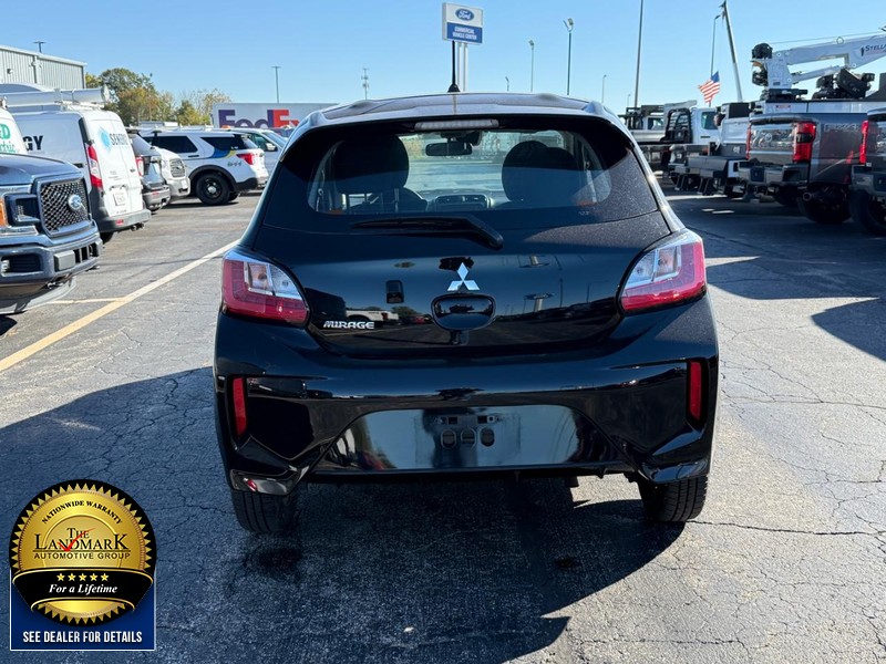 Mitsubishi Mirage Vehicle Full-screen Gallery Image 07