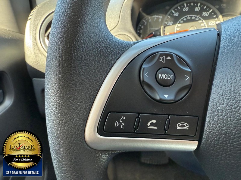 Mitsubishi Mirage Vehicle Full-screen Gallery Image 10