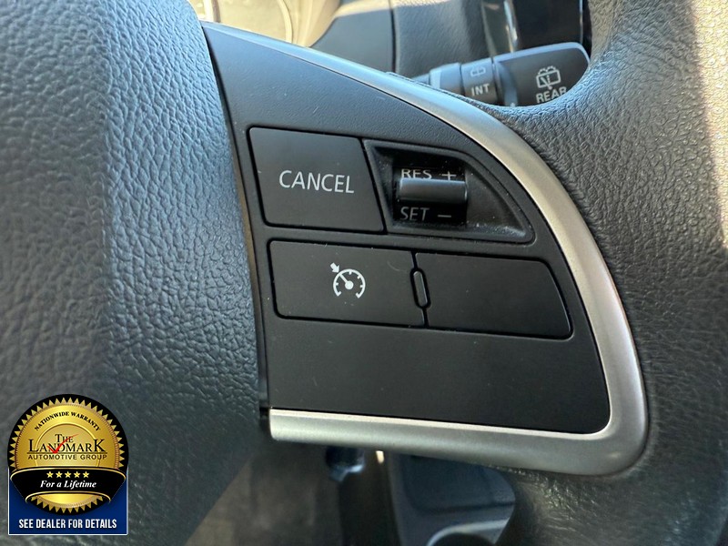 Mitsubishi Mirage Vehicle Full-screen Gallery Image 11