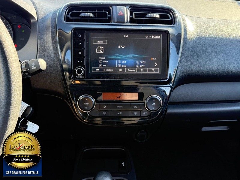 Mitsubishi Mirage Vehicle Full-screen Gallery Image 17