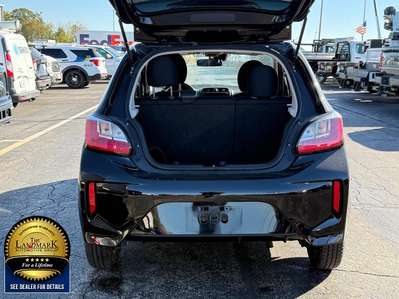 Mitsubishi Mirage Vehicle Full-screen Gallery Image 18