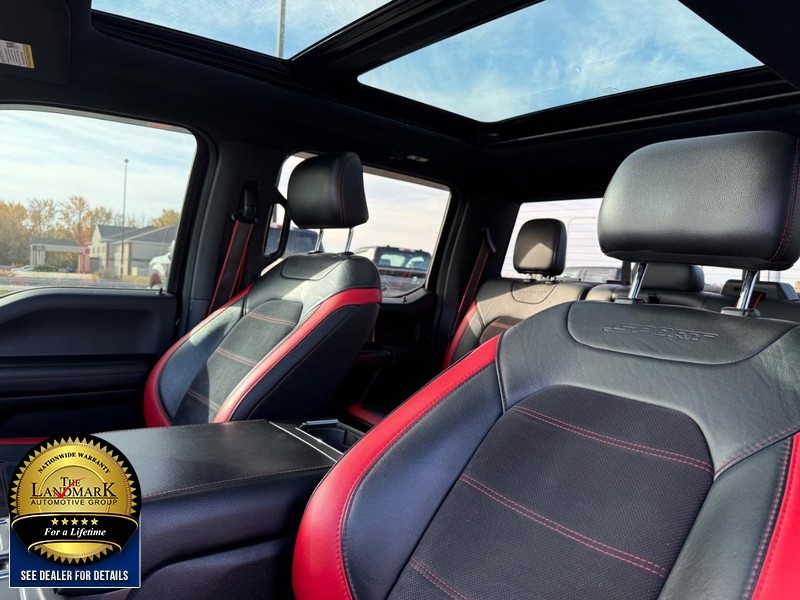 Ford F-150 Vehicle Full-screen Gallery Image 9