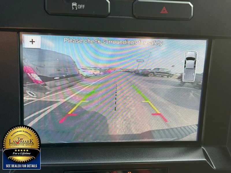 Ford F-150 Vehicle Full-screen Gallery Image 13