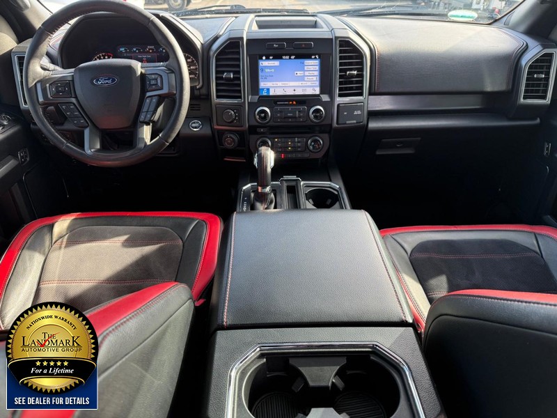 Ford F-150 Vehicle Full-screen Gallery Image 17