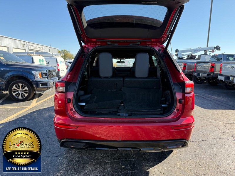 Mitsubishi Outlander Vehicle Full-screen Gallery Image 20