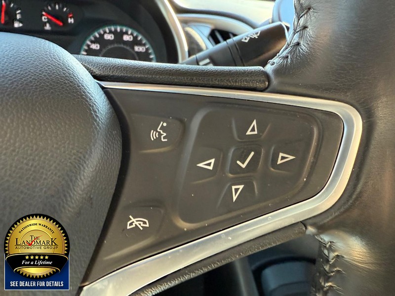 Chevrolet Malibu Vehicle Full-screen Gallery Image 11