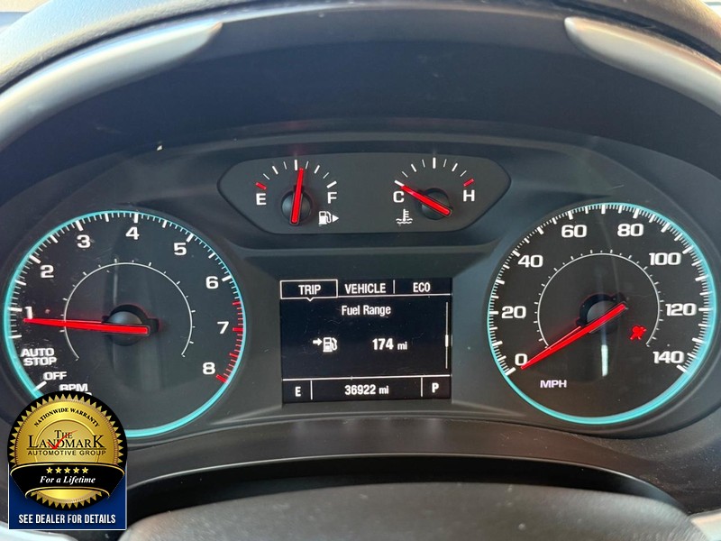 Chevrolet Malibu Vehicle Full-screen Gallery Image 12