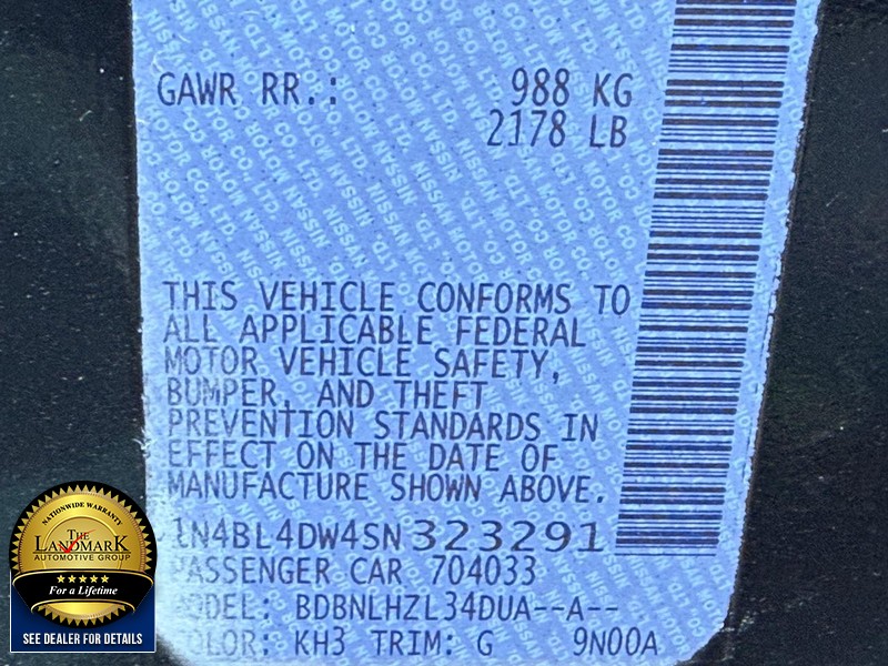 Nissan Altima Vehicle Full-screen Gallery Image 20