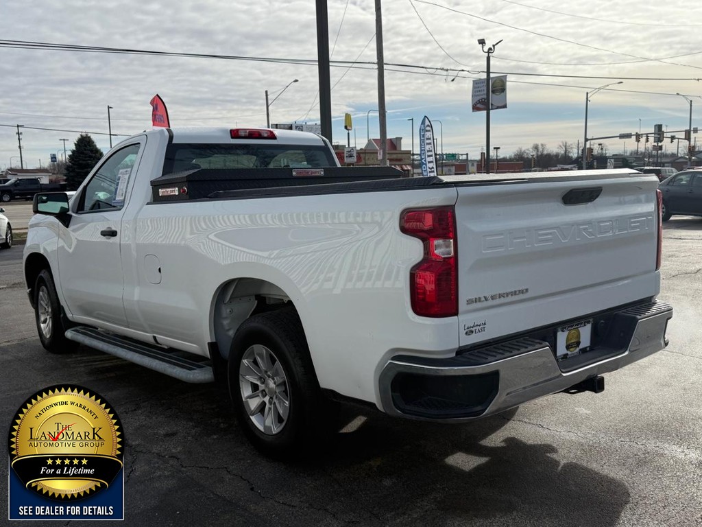 Chevrolet Silverado 1500 Vehicle Full-screen Gallery Image 7