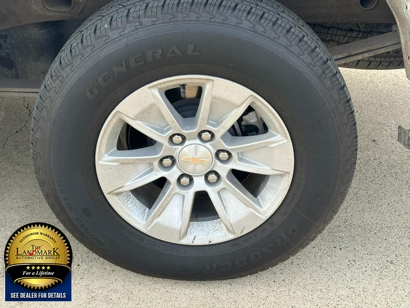 Chevrolet Silverado 1500 Vehicle Full-screen Gallery Image 9