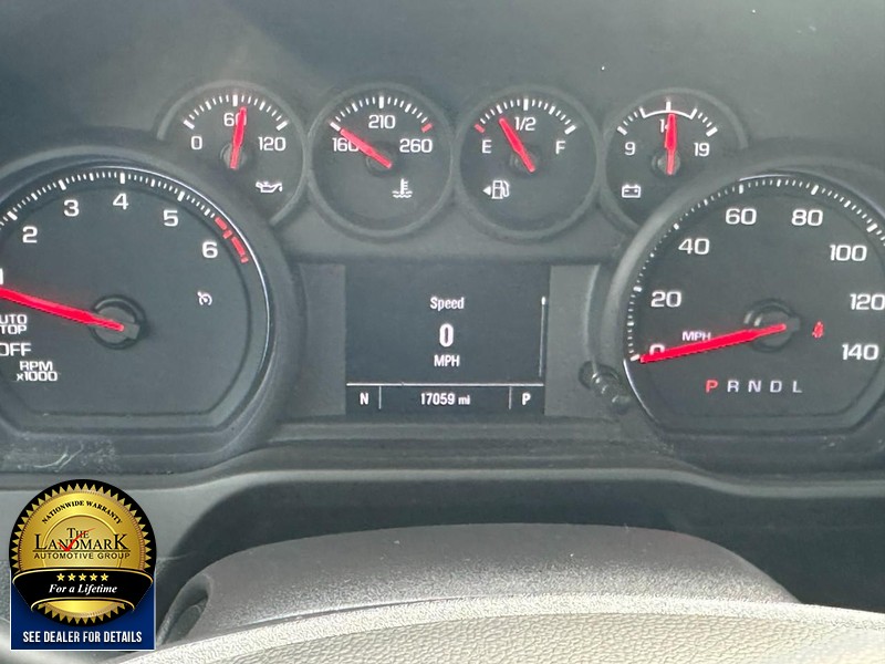 Chevrolet Silverado 1500 Vehicle Full-screen Gallery Image 16