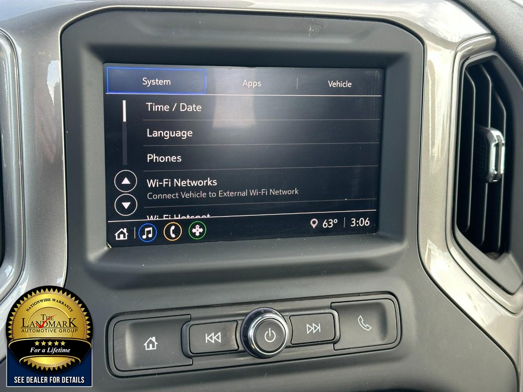 Chevrolet Silverado 1500 Vehicle Full-screen Gallery Image 14