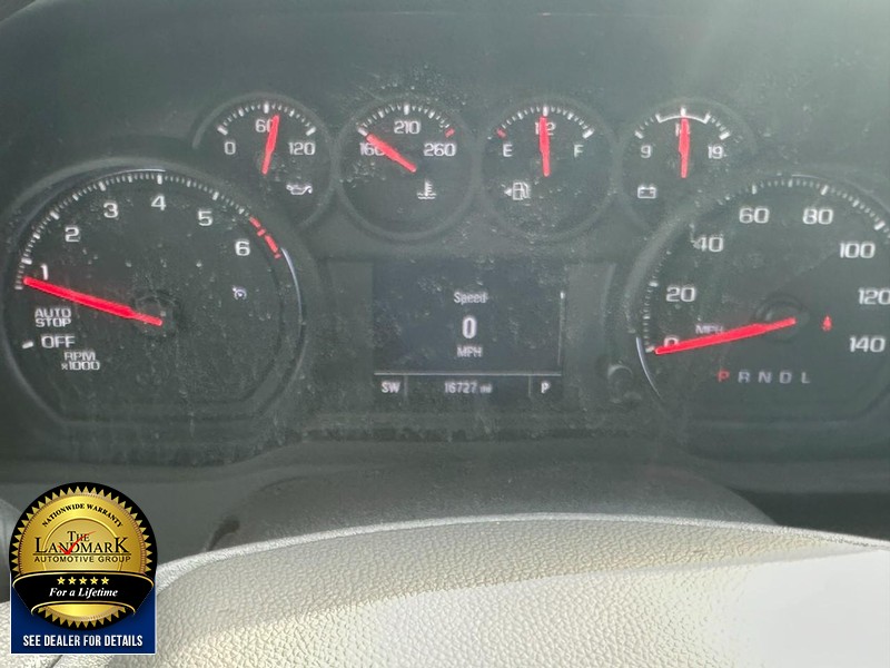 Chevrolet Silverado 1500 Vehicle Full-screen Gallery Image 17