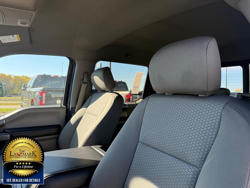 Ford F-150 Vehicle Full-screen Gallery Image 09