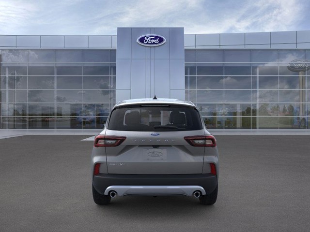 Ford Escape Vehicle Full-screen Gallery Image 5