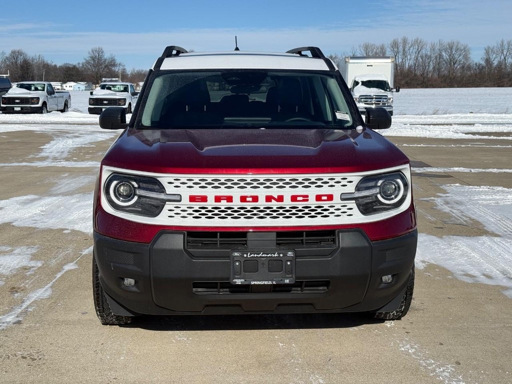 Ford Bronco Sport Vehicle Full-screen Gallery Image 2