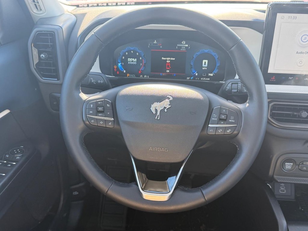 Ford Bronco Sport Vehicle Full-screen Gallery Image 17