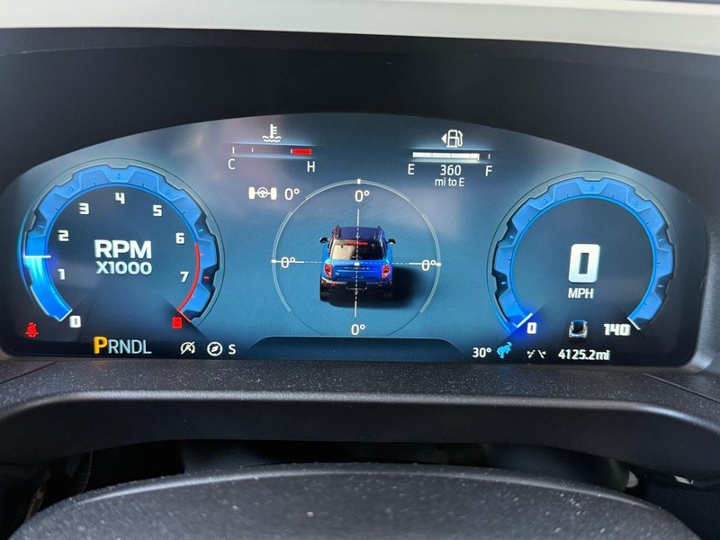 Ford Bronco Sport Vehicle Full-screen Gallery Image 35