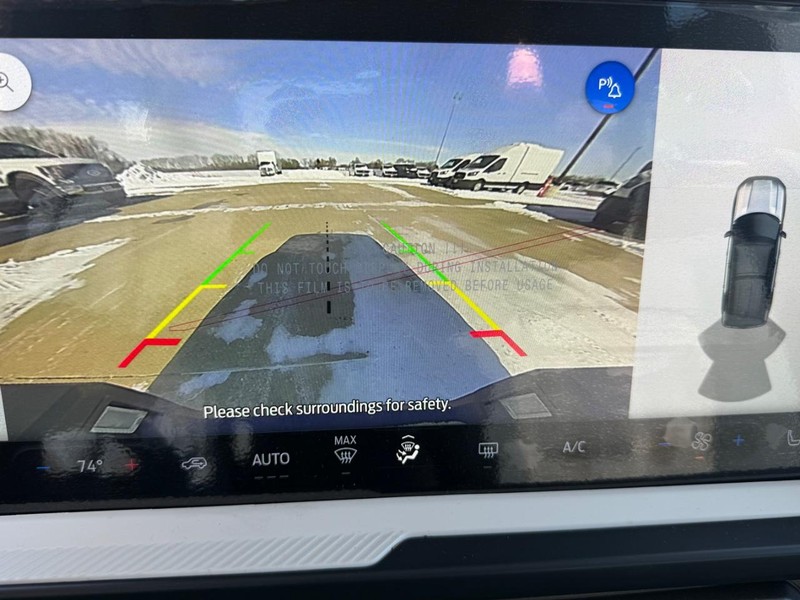 Ford Bronco Sport Vehicle Full-screen Gallery Image 36