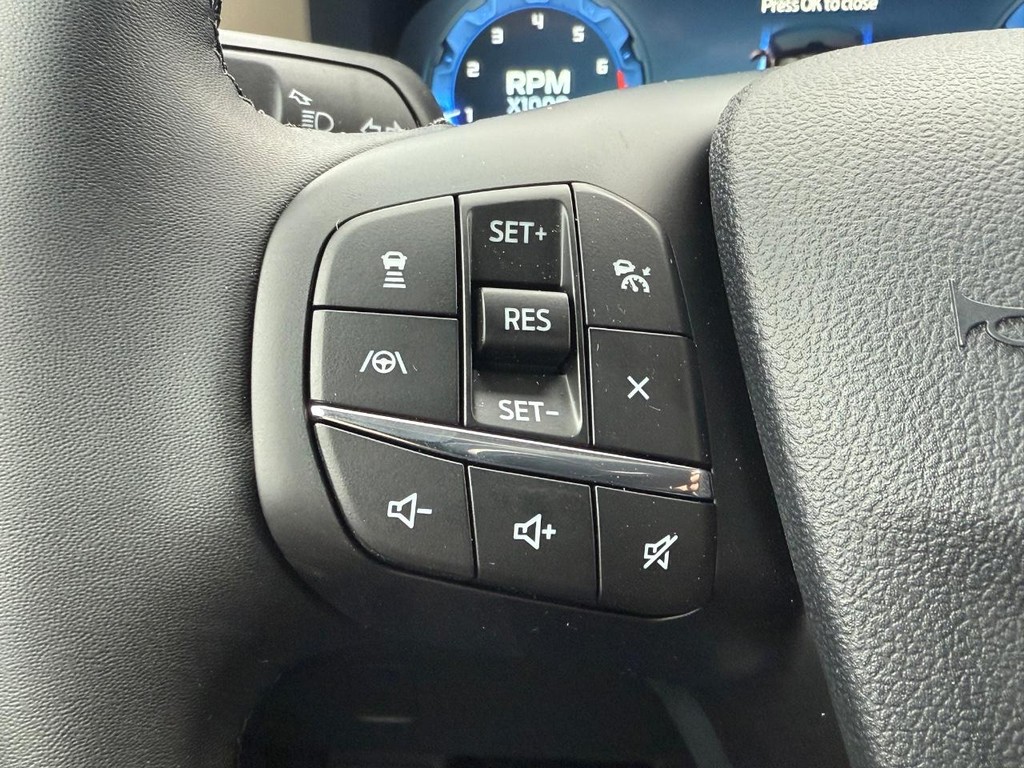 Ford Bronco Sport Vehicle Full-screen Gallery Image 6