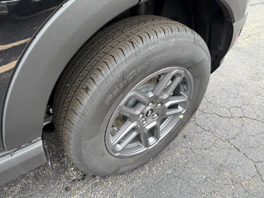 Ford Bronco Sport Vehicle Full-screen Gallery Image 14