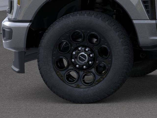Ford F-250SD Vehicle Full-screen Gallery Image 19