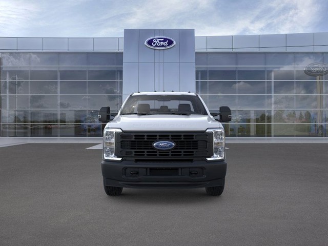 Ford F-350SD Vehicle Full-screen Gallery Image 6