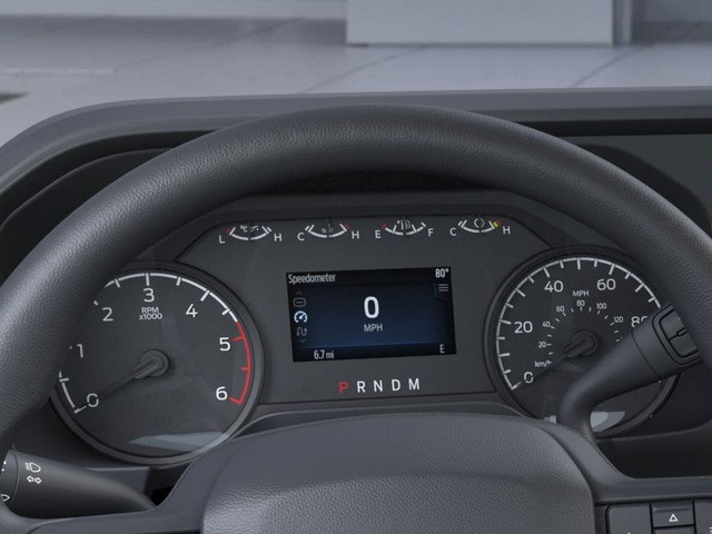 Ford F-350SD Vehicle Full-screen Gallery Image 13