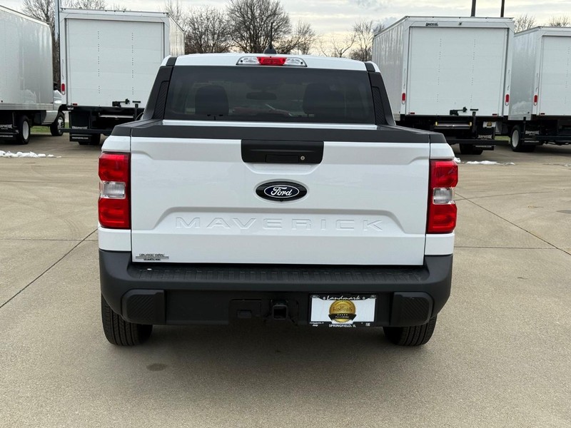 Ford Maverick Vehicle Full-screen Gallery Image 31