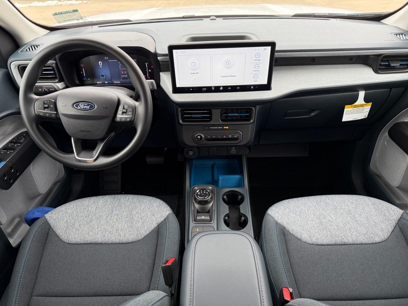 Ford Maverick Vehicle Full-screen Gallery Image 38