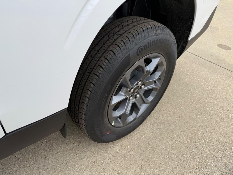 Ford Maverick Vehicle Full-screen Gallery Image 42