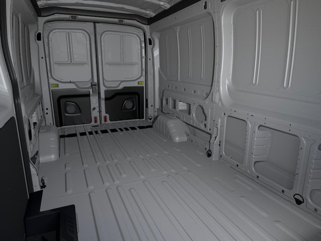 Ford Transit-250 Vehicle Full-screen Gallery Image 11