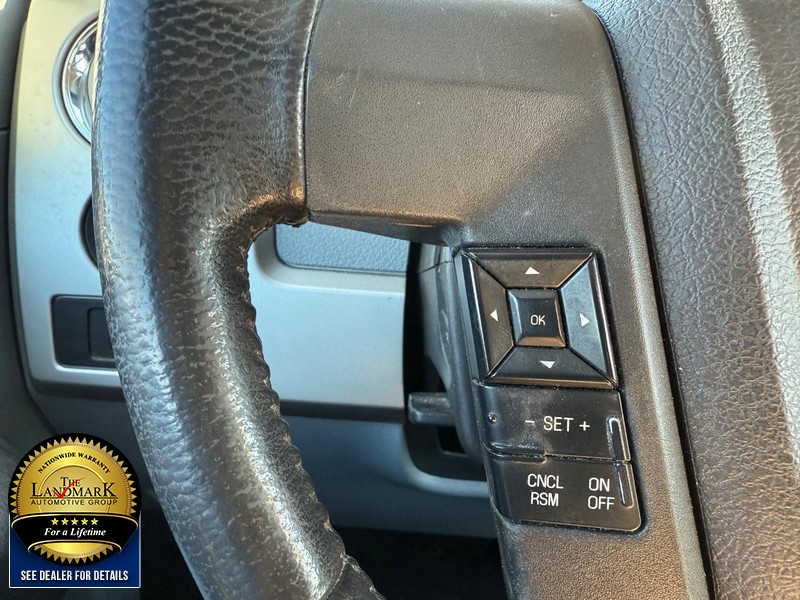 Ford F-150 Vehicle Full-screen Gallery Image 11