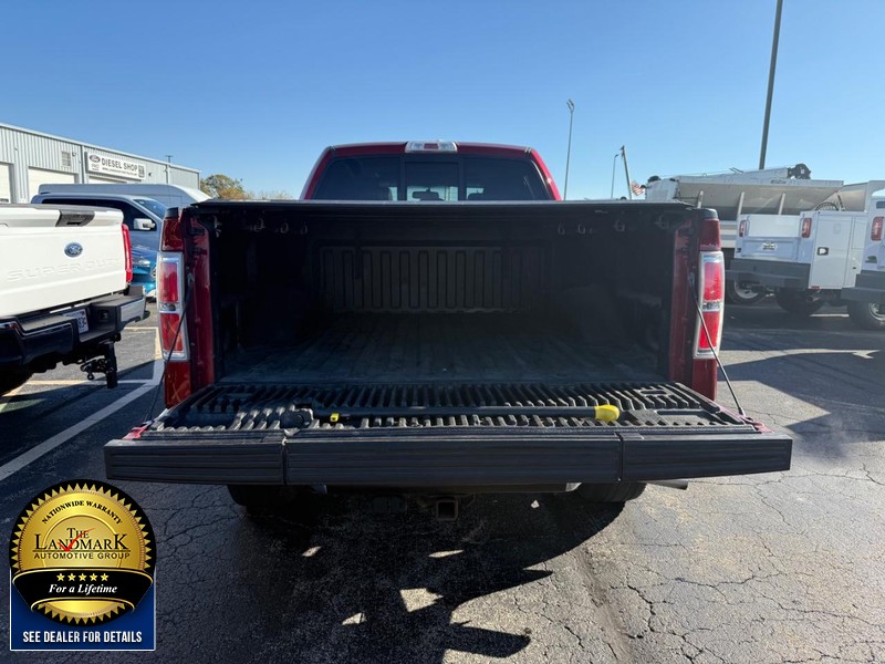 Ford F-150 Vehicle Full-screen Gallery Image 20