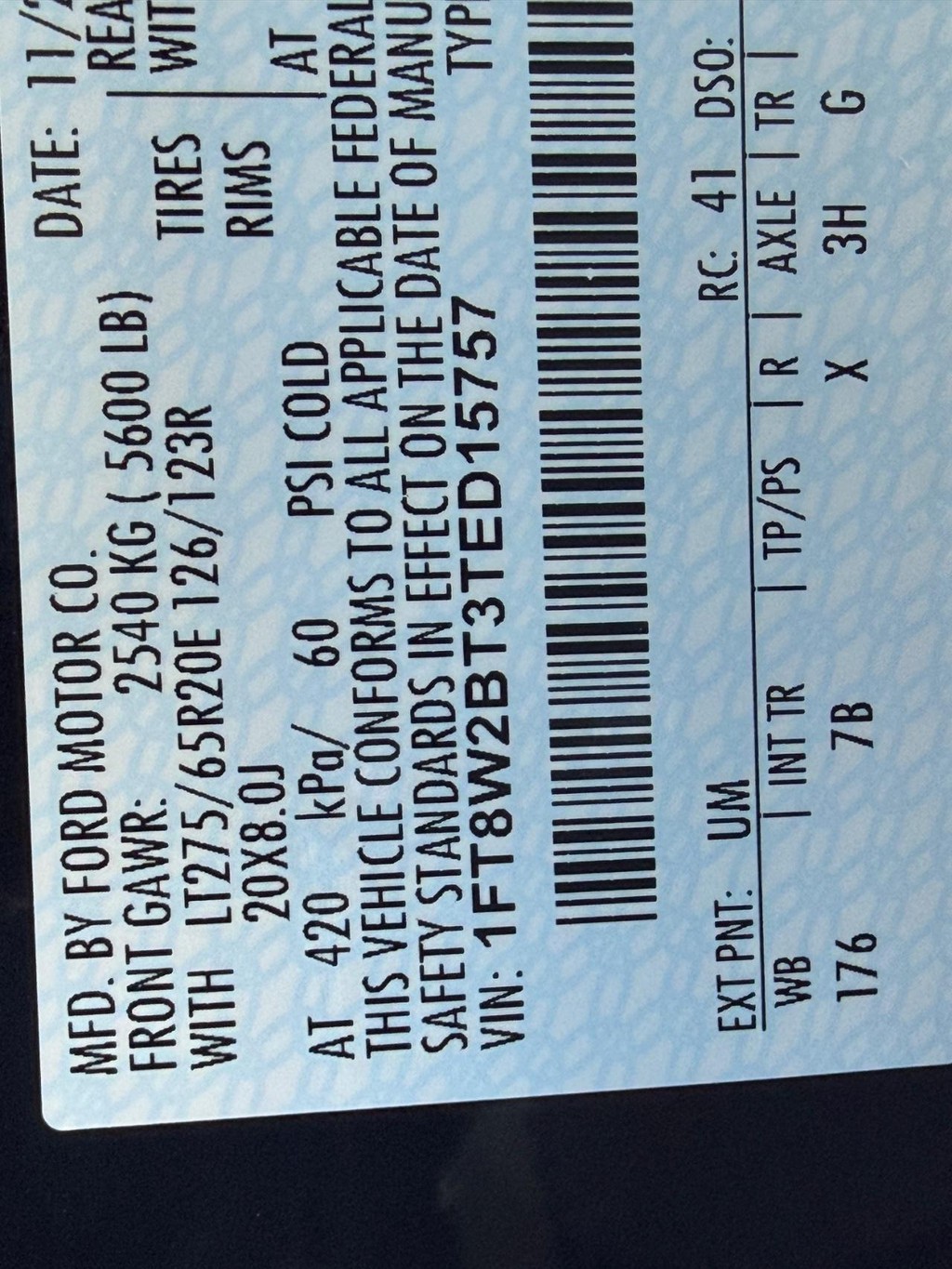 Ford Super Duty F-250 SRW Vehicle Full-screen Gallery Image 23