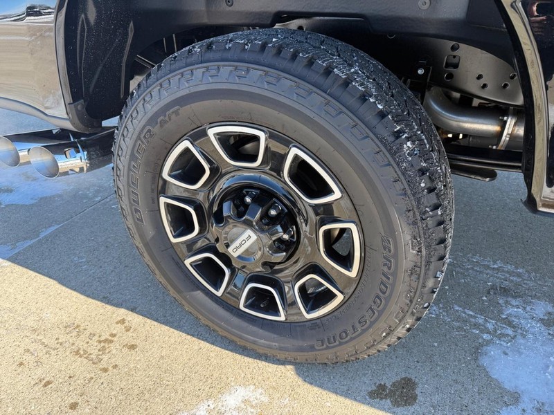 Ford Super Duty F-250 SRW Vehicle Full-screen Gallery Image 44