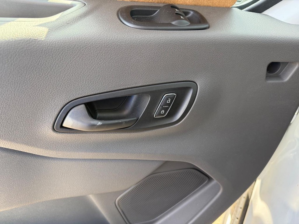 Ford Transit Cargo Van Vehicle Full-screen Gallery Image 8