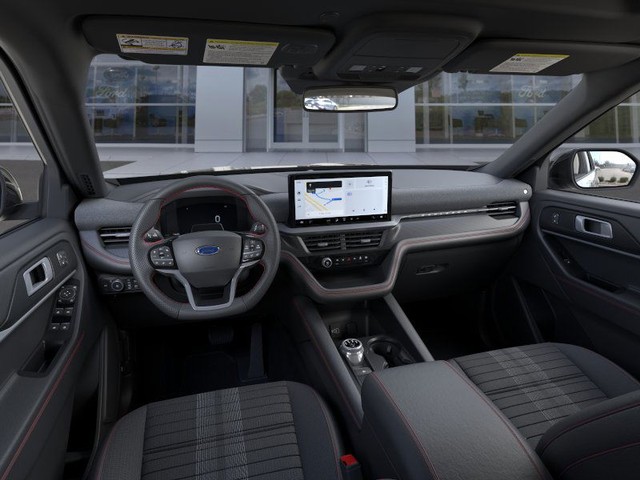 Ford Explorer Vehicle Full-screen Gallery Image 9