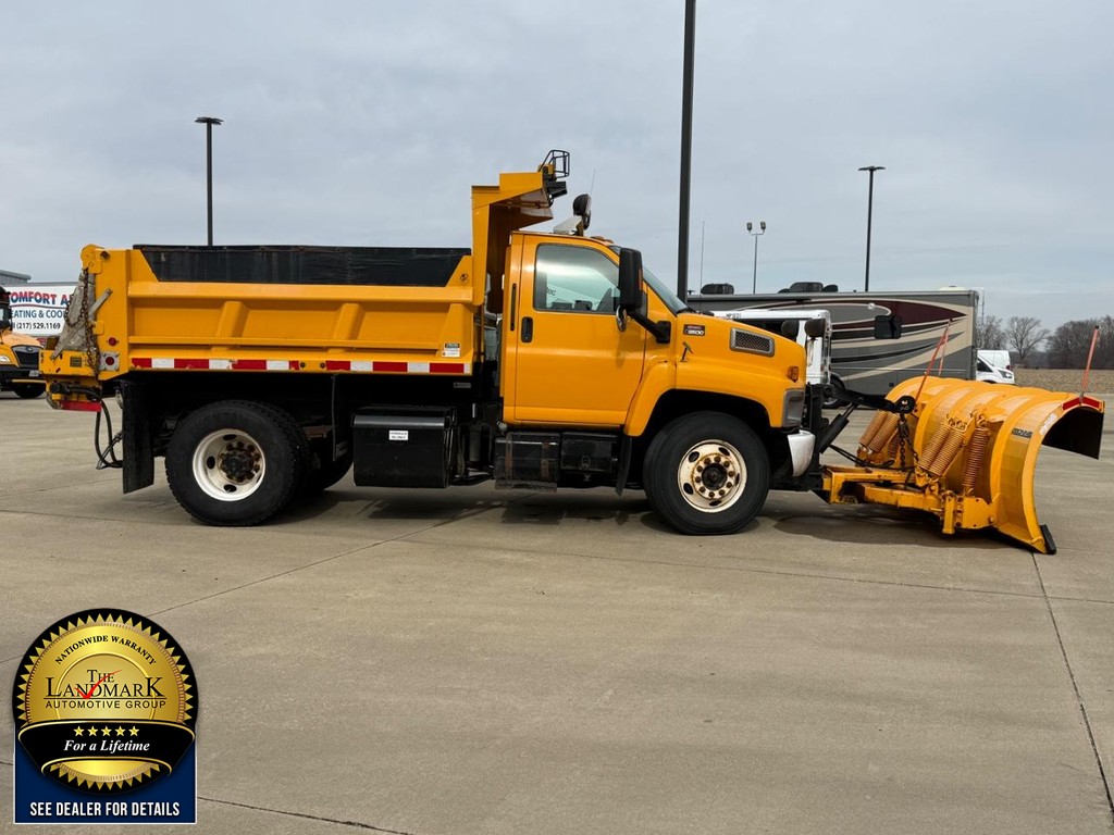 GMC TC8500 Vehicle Full-screen Gallery Image 4