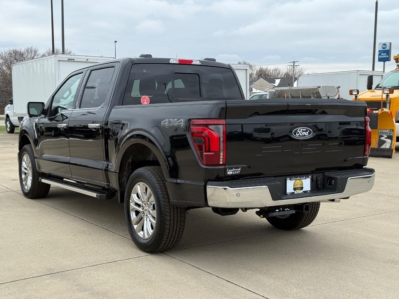 Ford F-150 Vehicle Full-screen Gallery Image 6