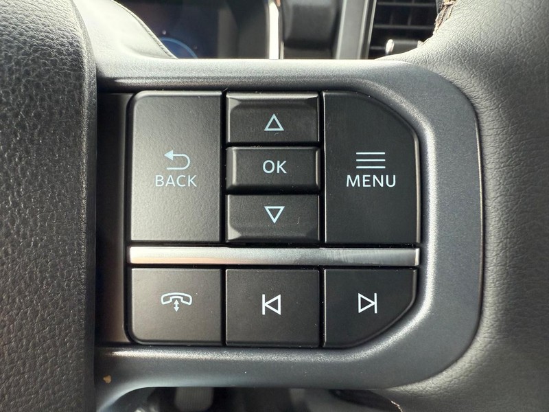 Ford F-150 Vehicle Full-screen Gallery Image 11