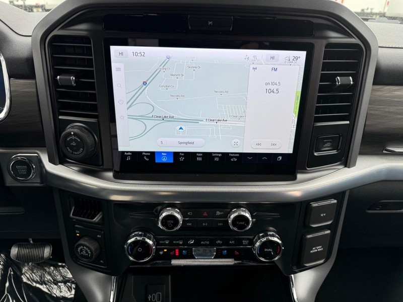 Ford F-150 Vehicle Full-screen Gallery Image 19