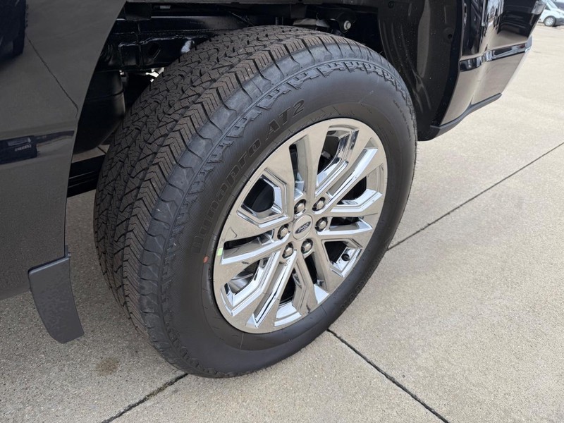 Ford F-150 Vehicle Full-screen Gallery Image 21