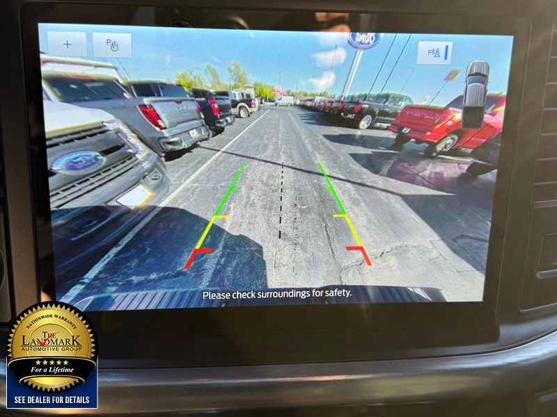 Ford F-150 Vehicle Full-screen Gallery Image 13