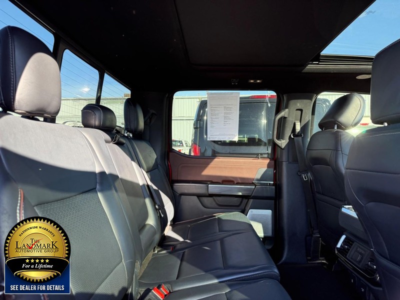 Ford F-150 Vehicle Full-screen Gallery Image 16